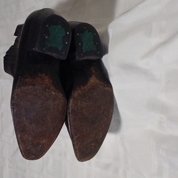 Reynaga, Black, western ankle boots. SZ 7 - Picture 7 of 10